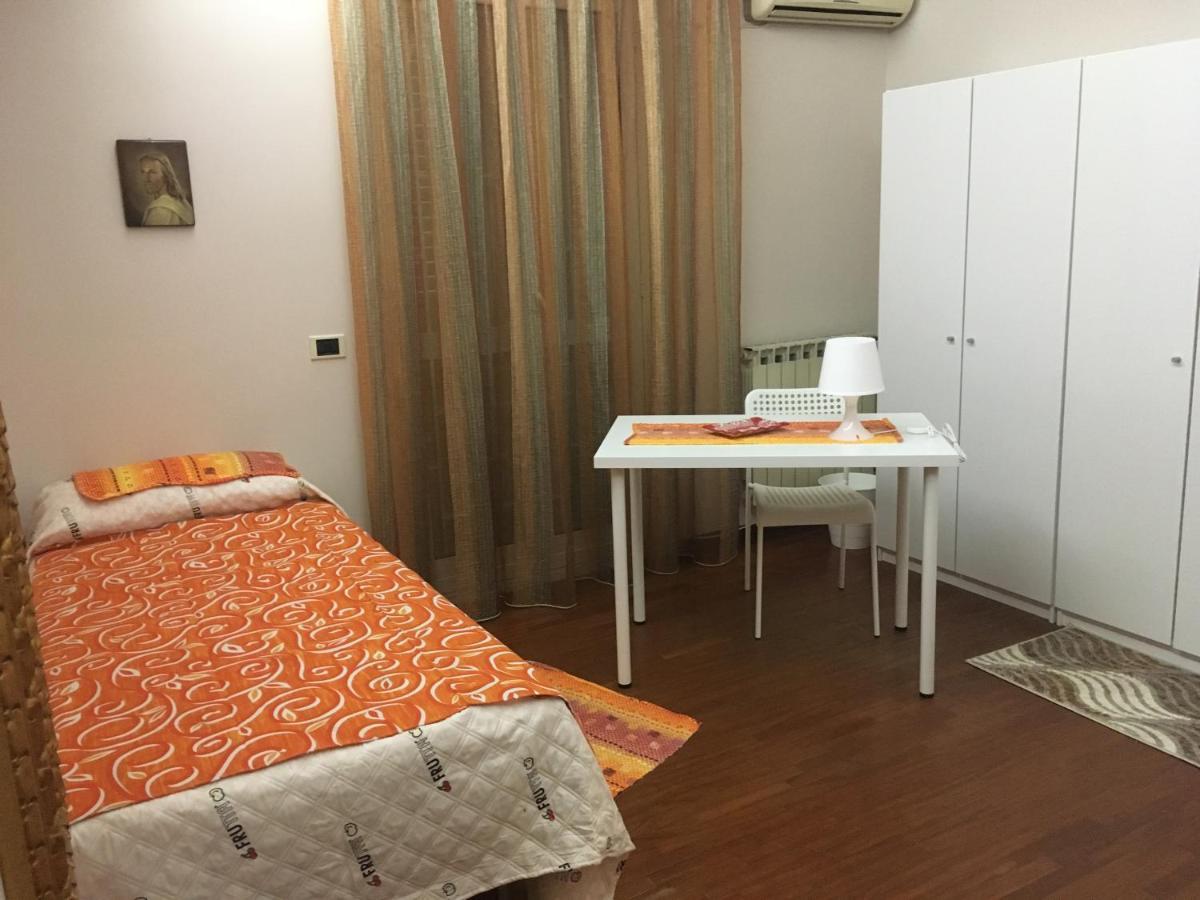 Villa Valera Gravina di Catania Eksteriør billede